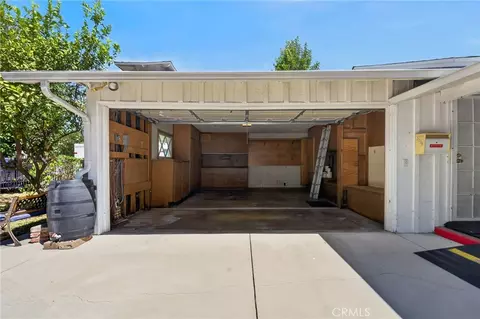 Exterior - 7238 Balcom Ave, Reseda, CA 91335 photo 4 of 6