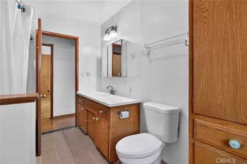Bath - 7238 Balcom Ave, Reseda, CA 91335 photo 1 of 3