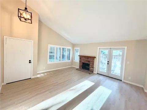 Living - 4430 Lubbock Dr #D, Simi Valley, CA 93063 photo 1 of 4