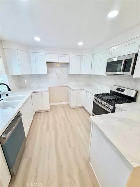 Kitchen - 4430 Lubbock Dr #D, Simi Valley, CA 93063 photo 1 of 4