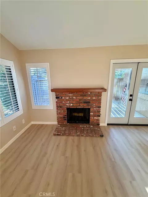 Living - 4430 Lubbock Dr #D, Simi Valley, CA 93063 photo 2 of 4