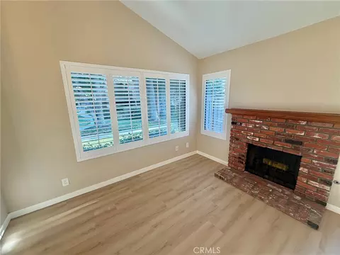 Living - 4430 Lubbock Dr #D, Simi Valley, CA 93063 photo 4 of 4