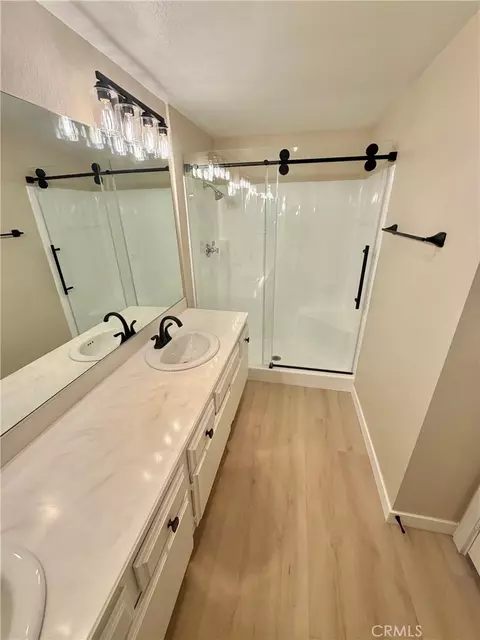 Bath - 4430 Lubbock Dr #D, Simi Valley, CA 93063 photo 2 of 3