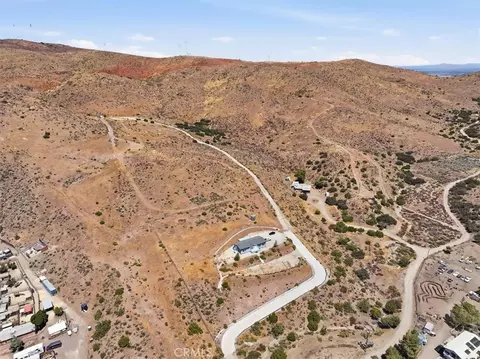 View/Area - 1451 E Soledad Pass Rd, Palmdale, CA 93550 photo 2 of 3