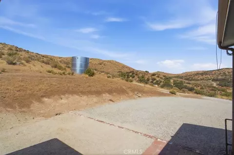 Exterior - 1451 E Soledad Pass Rd, Palmdale, CA 93550 photo 3 of 5