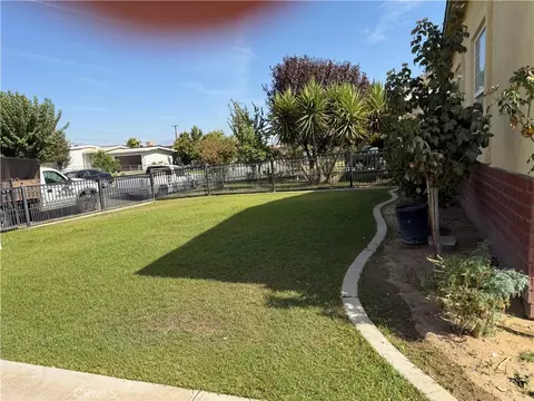 2601 Dore Dr, Bakersfield, CA 93304 photo 3
