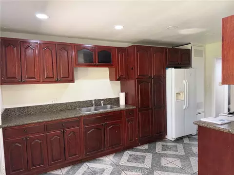 2601 Dore Dr, Bakersfield, CA 93304 photo 4