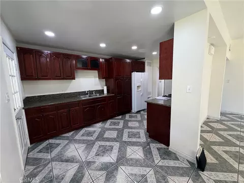 Kitchen - 2601 Dore Dr, Bakersfield, CA 93304 photo 2 of 2