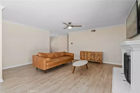 Living - 789 Hudspeth St, Simi Valley, CA 93065 photo 3 of 5