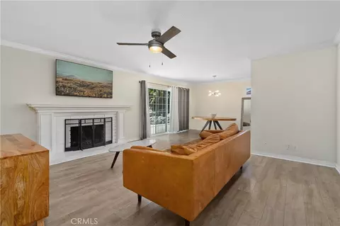 Living - 789 Hudspeth St, Simi Valley, CA 93065 photo 1 of 5