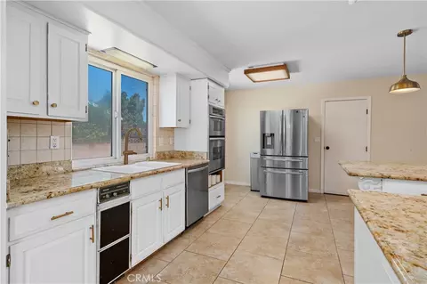 Kitchen - 789 Hudspeth St, Simi Valley, CA 93065 photo 1 of 5