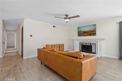 Living - 789 Hudspeth St, Simi Valley, CA 93065 photo 4 of 5