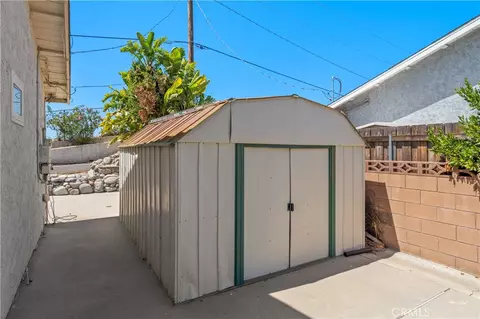 Exterior - 789 Hudspeth St, Simi Valley, CA 93065 photo 5 of 10