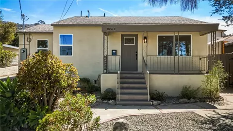 Exterior - 10512 Samoa Ave, Tujunga, CA 91042 photo 3 of 8