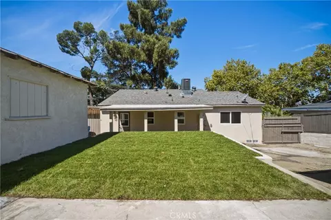 Exterior - 10512 Samoa Ave, Tujunga, CA 91042 photo 5 of 8