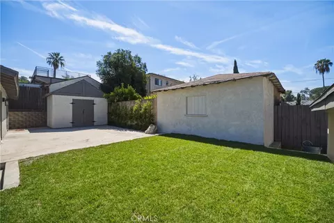 Exterior - 10512 Samoa Ave, Tujunga, CA 91042 photo 4 of 8