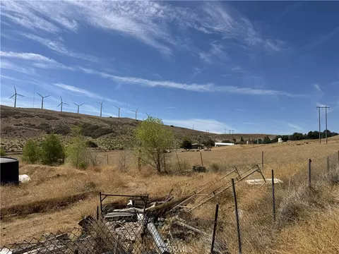 Exterior - 11647 Cameron Canyon Rd, Mojave, CA 93501 photo 15 of 15