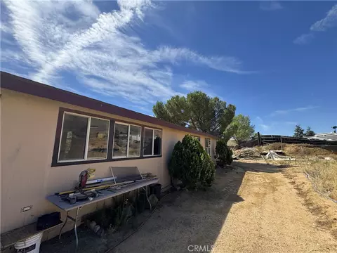 Exterior - 11647 Cameron Canyon Rd, Mojave, CA 93501 photo 5 of 15