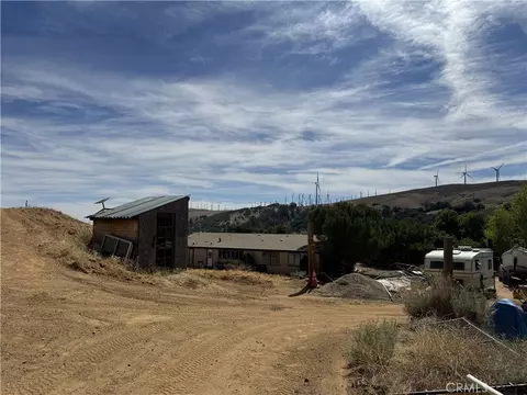 Exterior - 11647 Cameron Canyon Rd, Mojave, CA 93501 photo 12 of 15