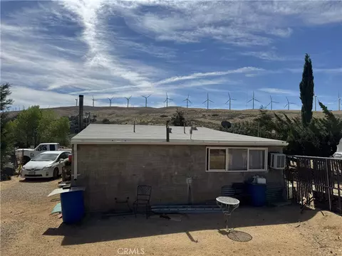 Exterior - 11647 Cameron Canyon Rd, Mojave, CA 93501 photo 7 of 15