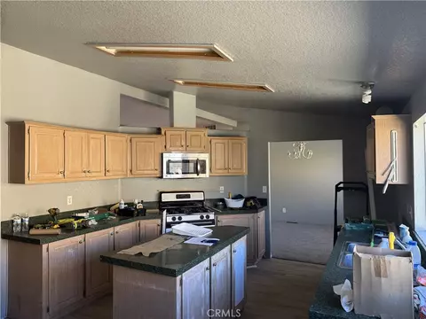 Kitchen - 11647 Cameron Canyon Rd, Mojave, CA 93501 photo 1 of 1