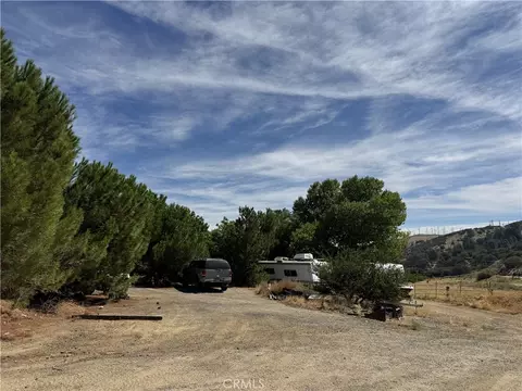 Exterior - 11647 Cameron Canyon Rd, Mojave, CA 93501 photo 3 of 15