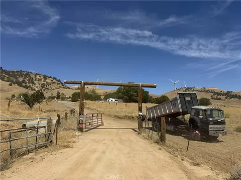 Exterior - 11647 Cameron Canyon Rd, Mojave, CA 93501 photo 1 of 15