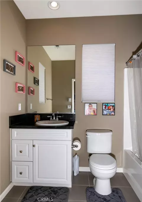 Bath - 21716 Propello, Saugus, CA 91350 photo 3 of 3