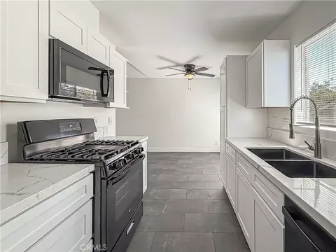 Kitchen - 5107 Jefferson, Oxnard, CA 93033 photo 3 of 3