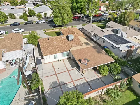 View/Area - 6949 Aura Ave, Reseda, CA 91335 photo 1 of 4