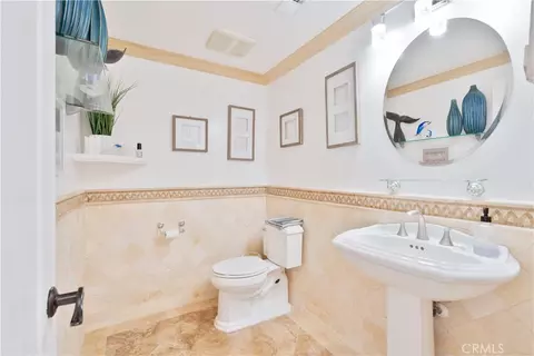 Bath - 2355 Peninsula, Oxnard, CA 93035 photo 8 of 9