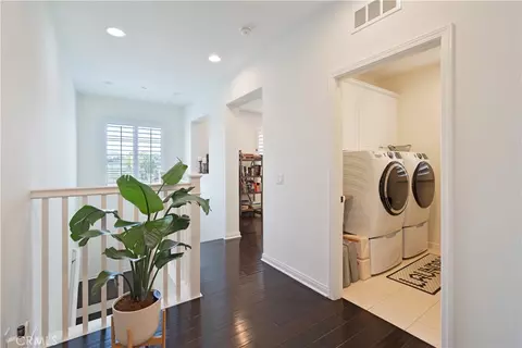 Entry Way - 21737 Propello, Saugus, CA 91350 photo 6 of 8