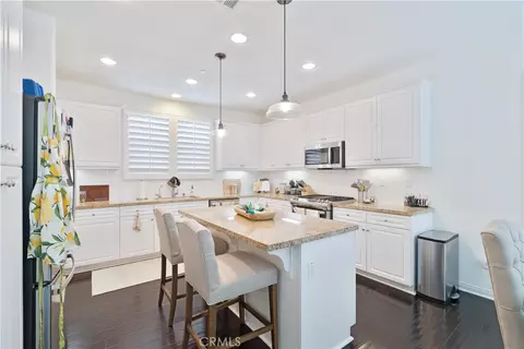 Kitchen - 21737 Propello, Saugus, CA 91350 photo 1 of 2