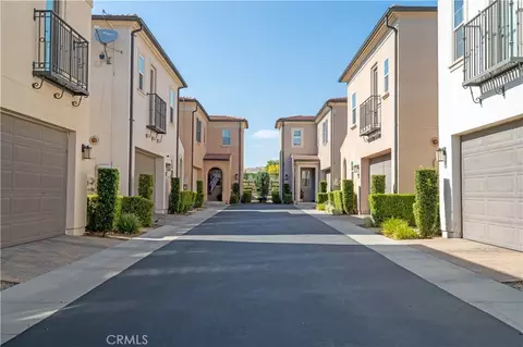 Exterior - 21737 Propello, Saugus, CA 91350 photo 2 of 3