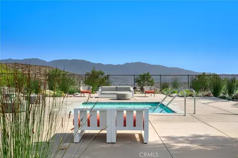 Exterior - 28511 Sparrow Way, Saugus, CA 91350 photo 8 of 8