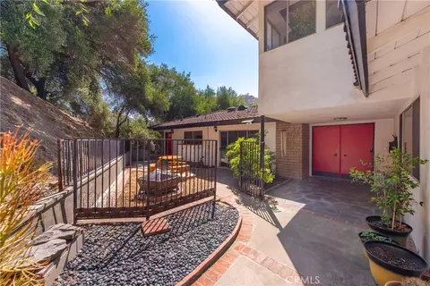 Exterior - 2125 Eastedge, Glendale, CA 91206 photo 4 of 15
