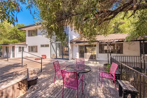Exterior - 2125 Eastedge, Glendale, CA 91206 photo 11 of 15