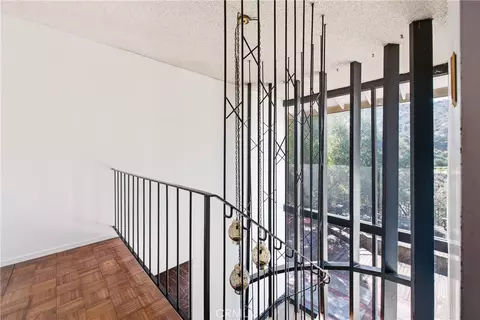 Entry Way - 2125 Eastedge, Glendale, CA 91206 photo 4 of 4