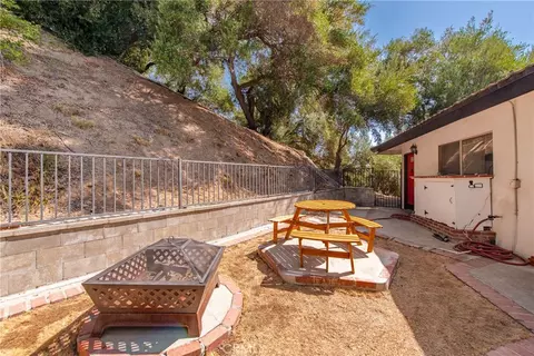 Exterior - 2125 Eastedge, Glendale, CA 91206 photo 6 of 15