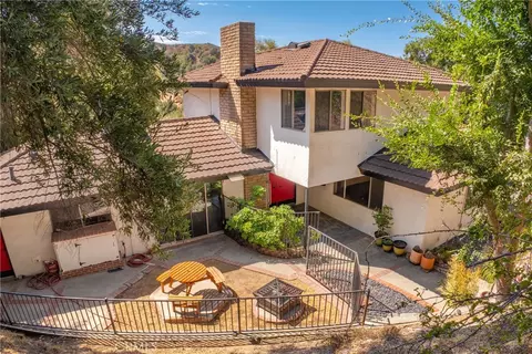 Exterior - 2125 Eastedge, Glendale, CA 91206 photo 13 of 15
