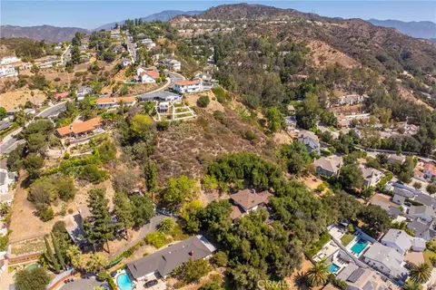 View/Area - 2125 Eastedge, Glendale, CA 91206 photo 5 of 7