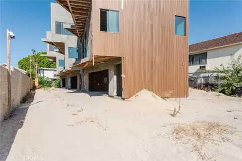 6651 Camellia Ave, North Hollywood, CA 91606