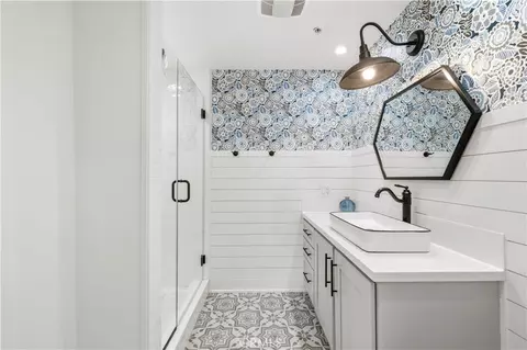 Bath - 34530 Acton Canyon Rd, Acton, CA 93510 photo 3 of 10