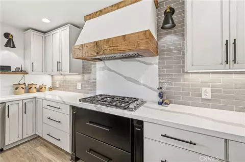 Kitchen - 34530 Acton Canyon Rd, Acton, CA 93510 photo 4 of 5