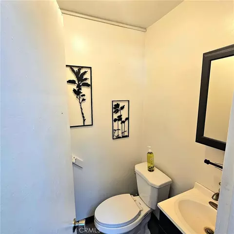 Bath - 2056 E Villa, Pasadena, CA 91107 photo 1 of 2