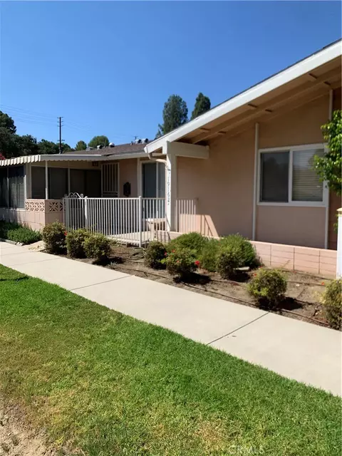 19162 Avenue Of The Oaks, Newhall, CA 91321