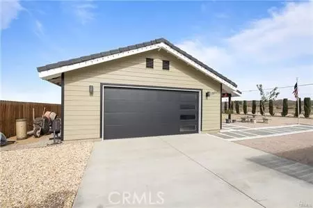 Exterior - 13857 E Avenue G2, Lancaster, CA 93535 photo 1 of 5