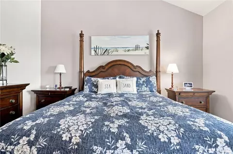 Bedroom - 696 Corte Vina, Camarillo, CA 93010 photo 2 of 6