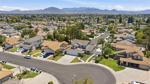 View/Area - 696 Corte Vina, Camarillo, CA 93010 photo 9 of 13