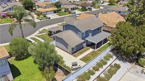 View/Area - 696 Corte Vina, Camarillo, CA 93010 photo 5 of 13